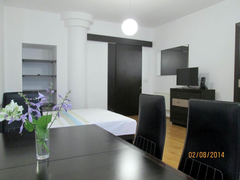 Apartment In The Centre Of Leópolis Habitación foto
